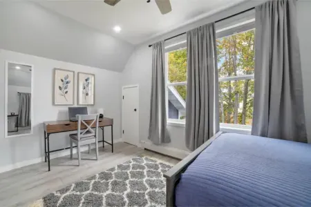 Entire Home Near Lake Superior