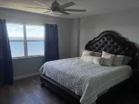 2 Bed/2 Bath Condo - Close to Downtown Sebring & Racetrack セブリングのホテル
