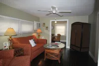 Waterfront property with a quaint one bedroom cottage enjoy old Florida Charm
