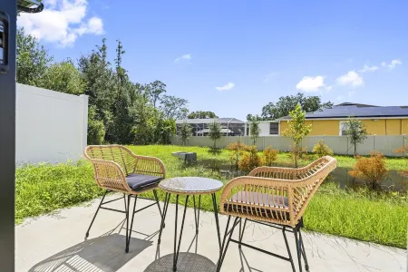 Modern 3-Bedroom Tampa Retreat