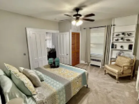 5 Bedroom Home Near Cooperstown, Dreams Park & All Star Village. Sleeps 13. Hotels in Hartwick