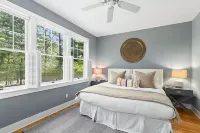 Beautiful East Hampton Home, Close to Beach and Town