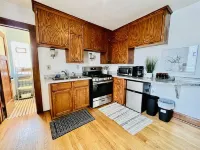 Babich Building - 2 Bedroom - Upper Apt #1