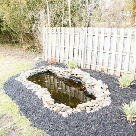 2 bedroom getaway in the heart of Mill Creek Park just a block from Newport Lake