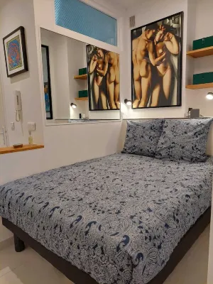 Promenade des anglais sea view Hotels in Fabron