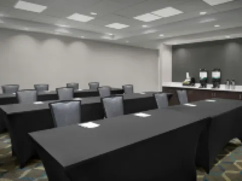 เรสซิเดนซ์อินน์ บาย แมริออท สนามบินและท่าเรือท่องเที่ยวฟอร์ตลอเดอร์เดล โรงแรมในดาเนียบีช