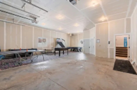 Bear Lake Cabin Sleeps 12! Game Room! Plenty of Parking for Cars and Toys!