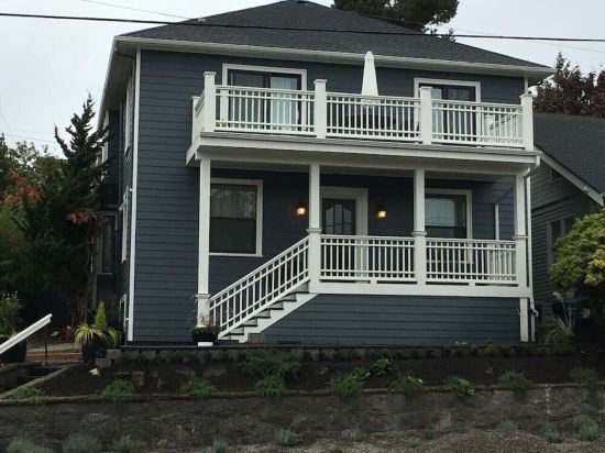 modern garden two bedroom pet friendly