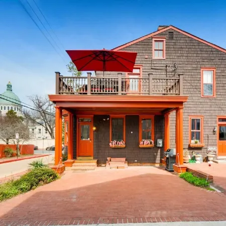 Charming Historic Annapolis Home With Two Off-street Parking Places!