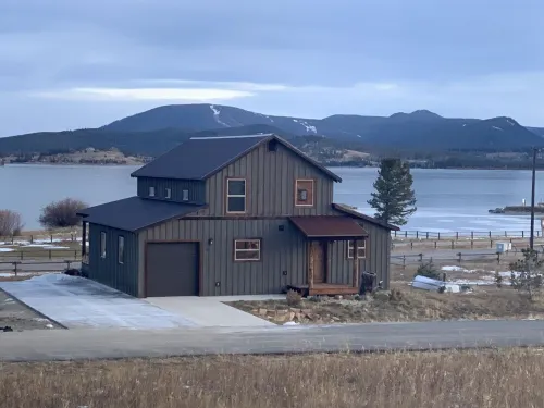 Lake House at Georgetown - just steps from the marina & easy winter access