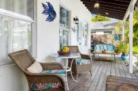 Private Oasis • 1 Mile to Beach • Heated Pool