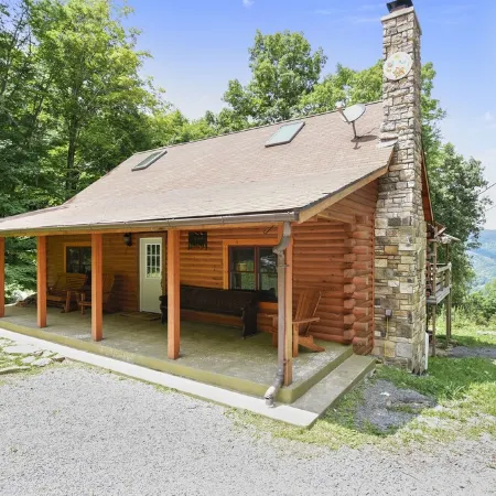 Secluded Cabin, Comfortable Lux, Valley View ~ Canaan Valley & Seneca