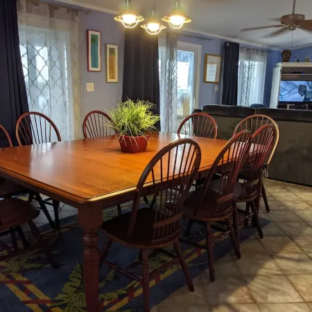 Reelin' Inn - Hatteras; Spectacular Sunsets, Dog friendly, WiFi, and Hot tub!