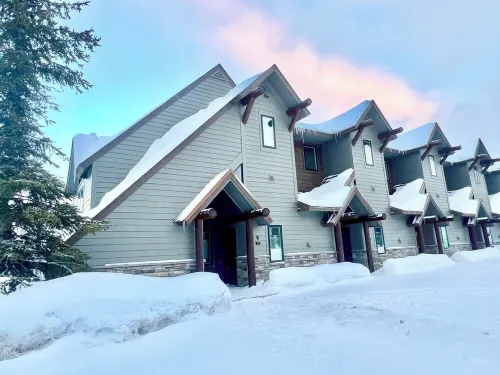 Stunning Ski-in Ski-out Saddle Ridge End Unit in Big Sky/Moonlight