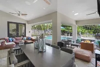 144' New River Dock DT! Sailfish Pool, Hot Tub, Pontoon & Fire Lounge Luxury!