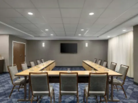 Courtyard Kokomo Hotels in Kokomo