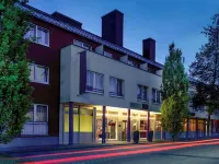 PLAZA INN Regensburg Hotels near Old Town