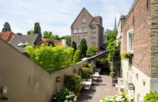Uylenhof Hotel