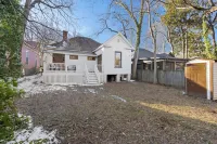 Artful 3BR King Beds in Historic District