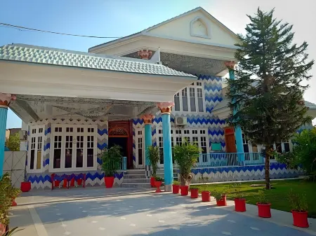 Shahi Palace Guest House