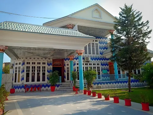 Shahi Palace Guest House Hotels in Peshawar