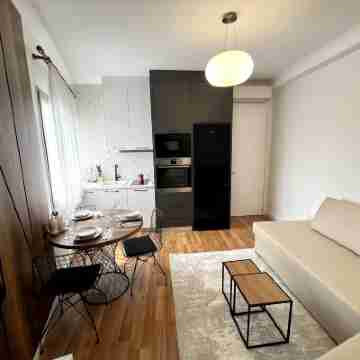 Charming Tiranë Apartment in the Heart of the City Others