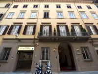 Hotel California Hotels near Gucci Garden