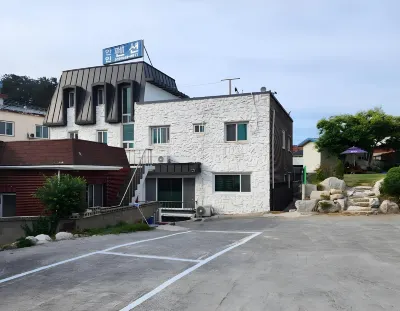 江陵安仁民宿 林海自然休養林附近的飯店