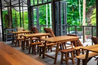 Boulder Valley Hotels in Southwest Penang Island