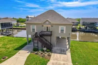 New For 2025 - Waterfront Bayou Retreat: 25 Min to NOLA.