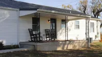 Holland Hideaway, Newly remodeled, less than 5 miles from The Ark Encounter - 4-Star