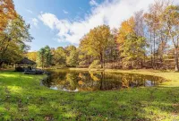The Hudson Escape – Pool, Hot Tub, & 13 Private Acres of Fun!