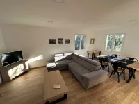 Quiet house with superb sea view