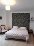 Village house for 5 pers in the historical center of Thuir, + baby bed max 15kg Hotels in Thuir