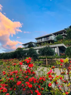 Vigolando Van Ho Resort فنادق في موك تشاو