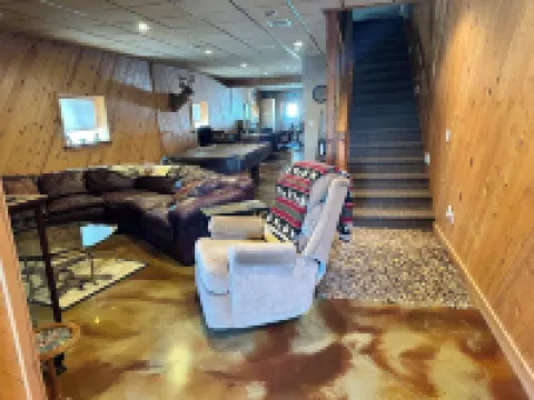 Enjoy the peace and quiet with a the beautiful country view