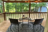 Grace Hill Get-away…Style & Comfort in 3/2 Home