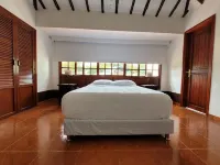 Hotel Chalet El Castillo by Majuva