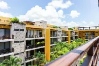 Lunada Condo by Bvr