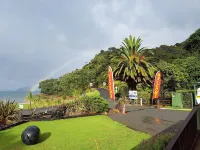Oamaru Bay Tourist Park Hotel di Coromandel