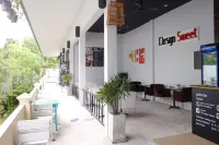 The Square Rayong Hotels in Nikhom Phatthana