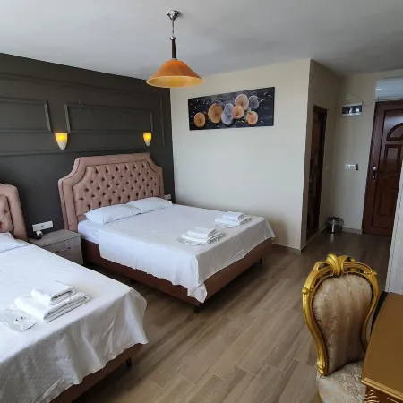Assos Nazan Motel Restoran Beach