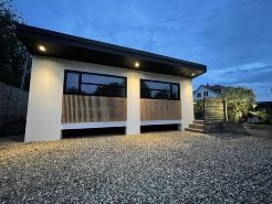 Relaxing Guest House with Jacuzzi & Boat Hire