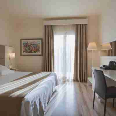 Hotel Pirineos Figueres by Pierre & Vacances Rooms