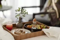 Teight Hotel - breakfast