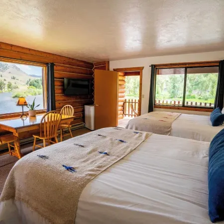 River's Fork Lodge