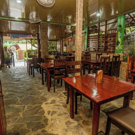Costa Linda Art Hostel