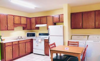 Classic Suites - Cleveland