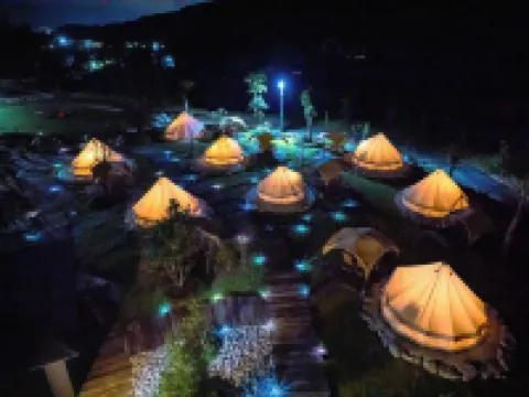 Hakimasue Outdoor Village Hoteles en Asakura