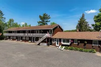 Sandy Point Motel